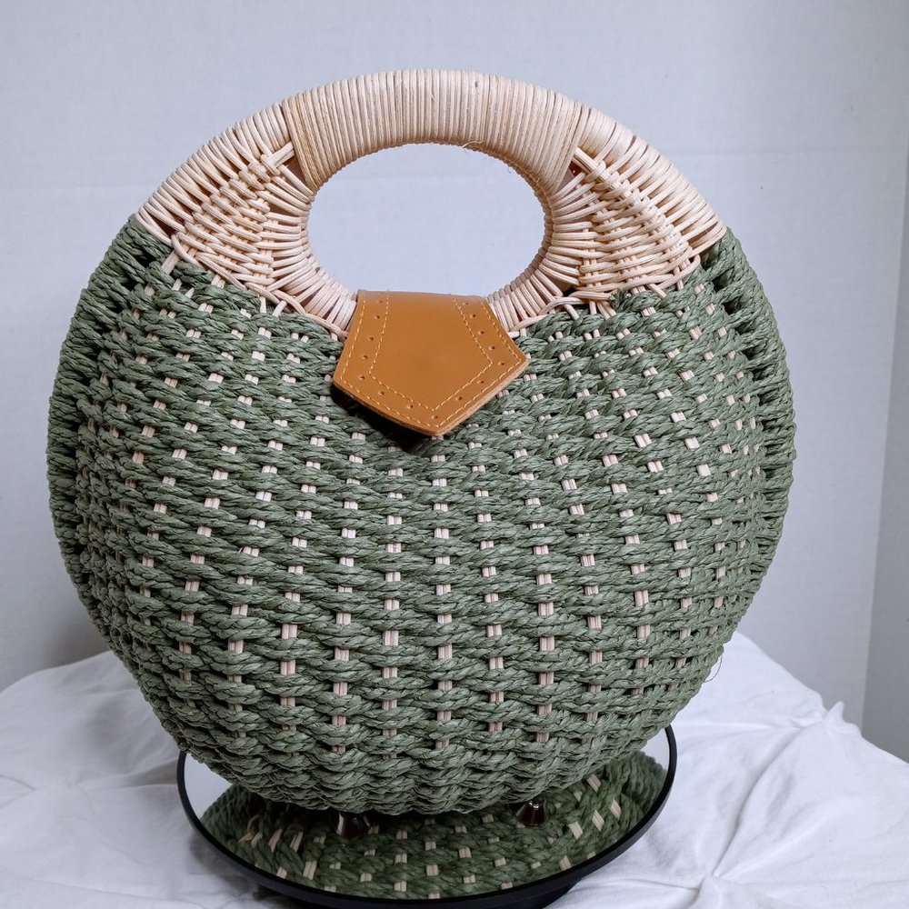 Rattan Shell Handbag - Green - Picture 5 of 5